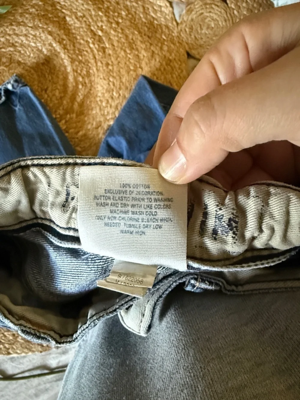 Vintage Gap Blue Denim Straight Leg 100% cotton Jeans. Size 6 unisex